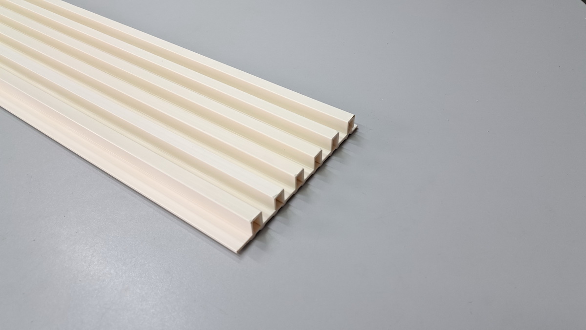 trakasti panel 02